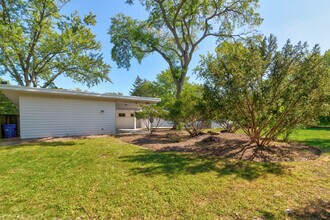 334 Russet Ln in Highland Park, IL - Building Photo - Building Photo