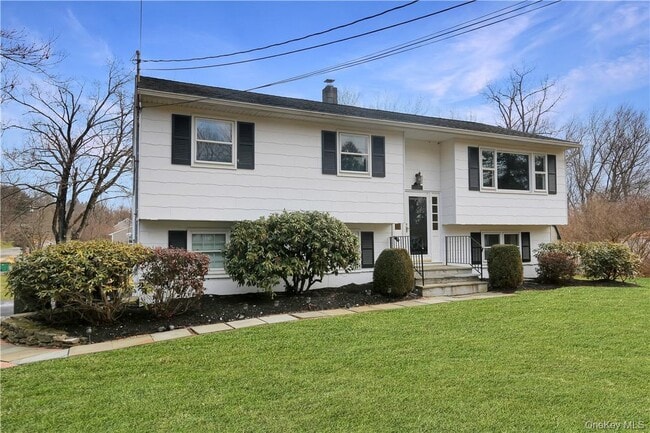 158 Dykeman Rd in Carmel, NY - Building Photo - Building Photo