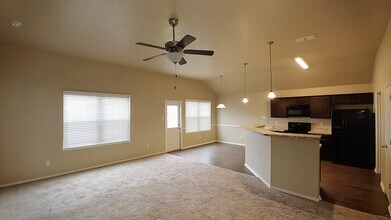 1105 Wethersfield Ln in Temple, TX - Foto de edificio - Building Photo