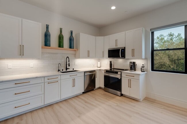 495 Encina Dr in El Dorado Hills, CA - Building Photo - Building Photo