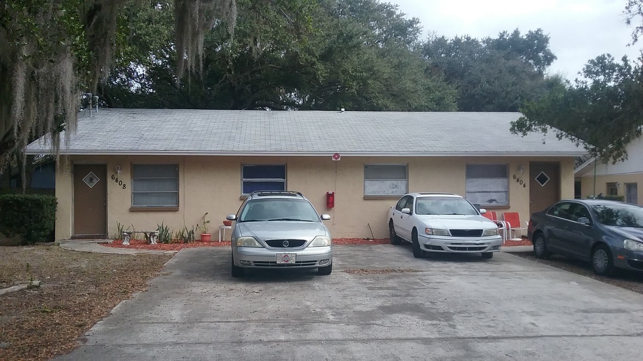 6342 Lambert Ln in New Port Richey, FL - Building Photo