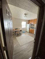 1201 Clement St, Unit Apartment E in Radford, VA - Building Photo