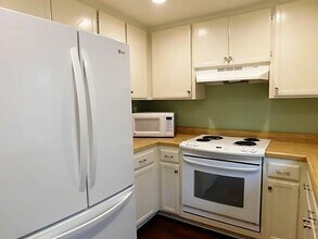1651 S Juniper St in Escondido, CA - Building Photo - Building Photo