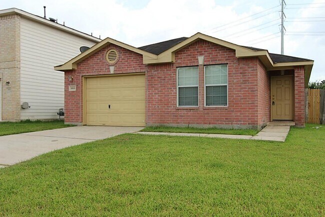 property at 5015 Fox Mill Ln