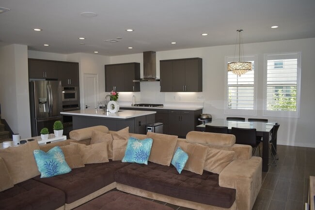 property at 15160 Lincoln Lp