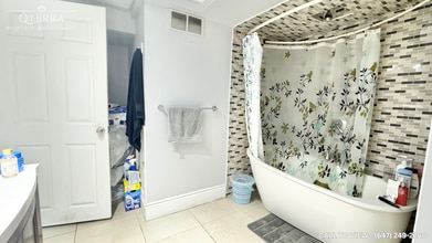 560 Gillies St in Cambridge, ON - Building Photo - Building Photo