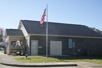 Country Estates in West Plains, MO - Building Photo - Building Photo