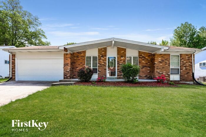 12840 Verwood Dr in Florissant, MO - Building Photo