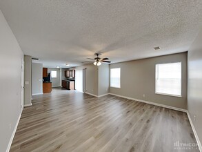 204 Fox Grove Cir in Columbia, SC - Building Photo - Building Photo
