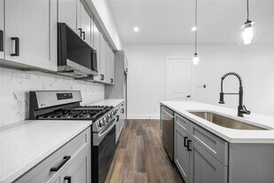 6804 Arabella St in Houston, TX - Building Photo