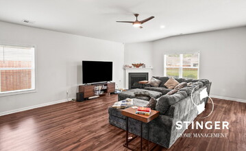 9 Chinquapin St in Beaufort, SC - Building Photo - Building Photo