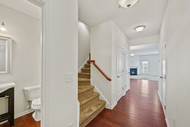 13 Daly Ct in Durham, NC - Building Photo - Building Photo