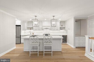 5824 Inman Park Cir in North Bethesda, MD - Building Photo - Building Photo