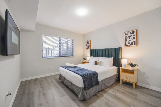 700 SW 11th Ave, Unit SI FL1-ID1022470P in Miami, FL - Foto de edificio - Building Photo