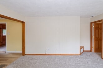 82 High St in Northbridge, MA - Building Photo - Building Photo