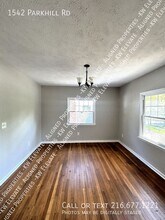 1542 Parkhill Rd in Cleveland Heights, OH - Building Photo - Building Photo
