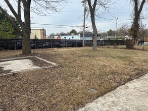 13 Brightwell Ct in Florissant, MO - Building Photo - Building Photo