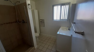 5929 Laurel Canyon Blvd-Unit -16 in Los Angeles, CA - Building Photo - Building Photo
