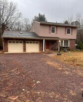 823 Bowman Rd in Jackson Township, NJ - Building Photo