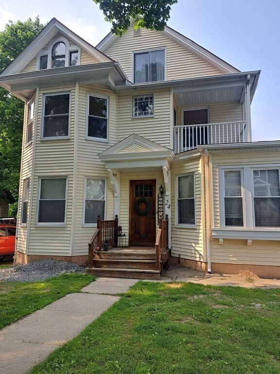 24 Clearview Ave in Worcester, MA - Building Photo - Building Photo