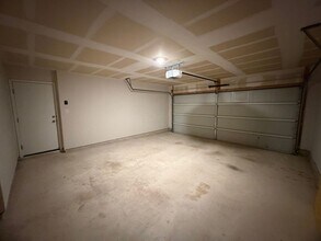 4042 Bay Leaf Lp in Von Ormy, TX - Building Photo - Building Photo