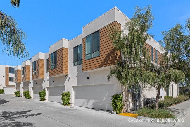 property at 1055 32nd St
