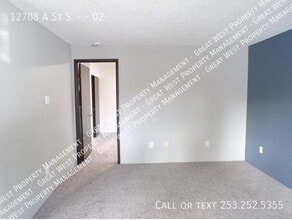 12708 A St S in Parkland, WA - Building Photo - Building Photo