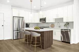 Parkside at Westfield in Westfield, NJ - Building Photo