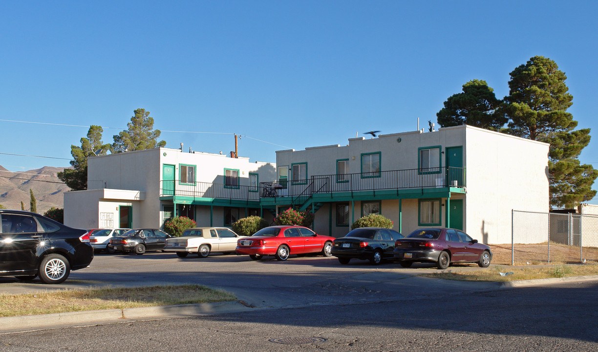 8449 Statler St in El Paso, TX - Building Photo