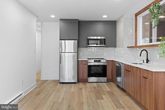 1502 S 52nd St in Philadelphia, PA - Building Photo - Building Photo