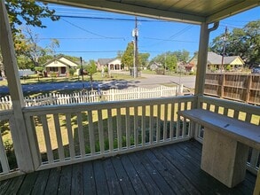 5118 Pine Ave in Pasadena, TX - Building Photo - Building Photo