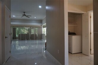 500 Vista Oaks Way in Davenport, FL - Building Photo - Building Photo