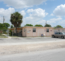 1301-1305 NW 2nd St Apartments