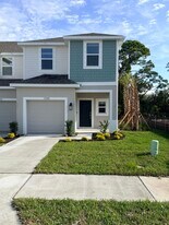 15200 Cuzcorro Ct in Nokomis, FL - Building Photo