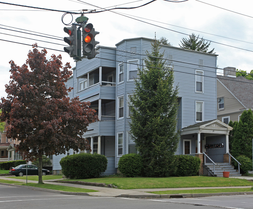 71 Leroy St in Binghamton, NY - Building Photo