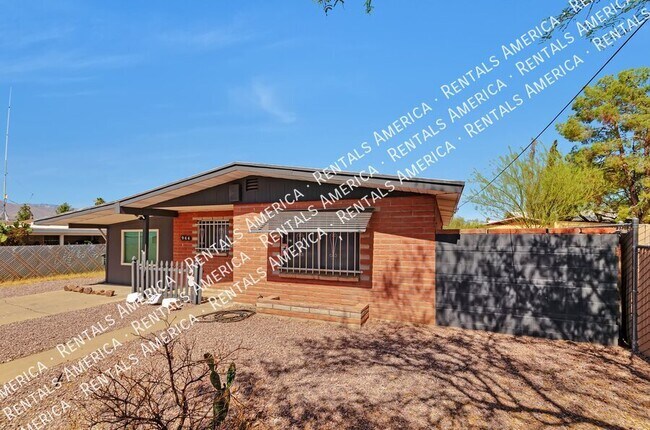 944 N Catalina Ave in Tucson, AZ - Building Photo - Building Photo
