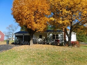 201 Robinhood Rd in Staunton, VA - Building Photo - Building Photo