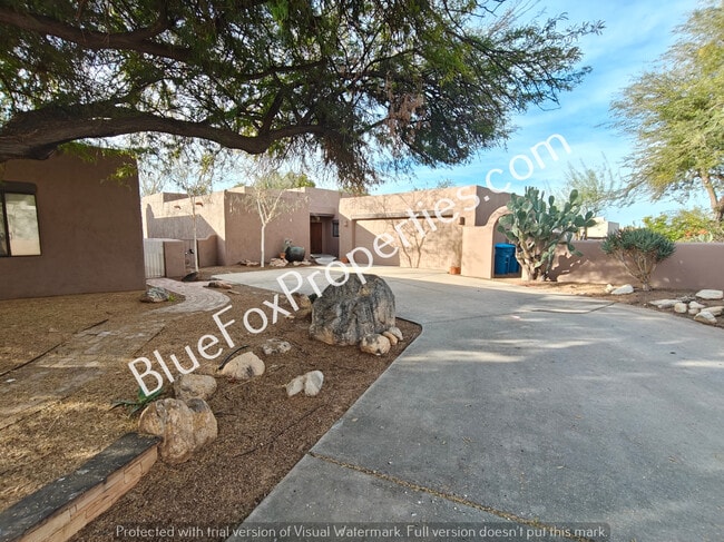 property at 1601 W Chimayo Pl