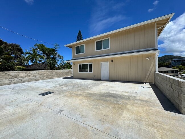 property at 45-669-669 Waiawi St