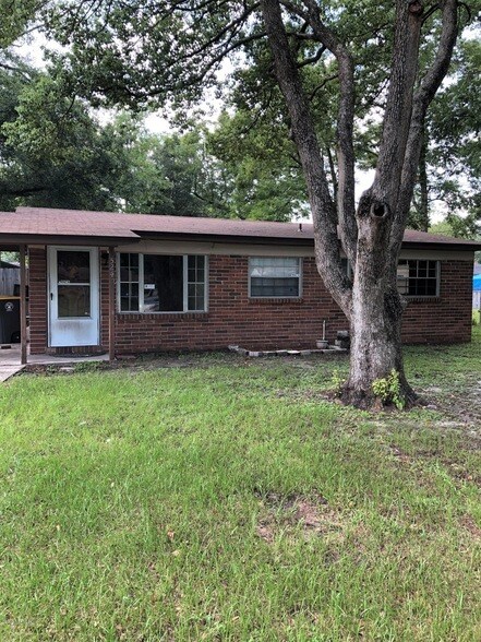 5242 Timawatha Ave in Jacksonville, FL - Foto de edificio