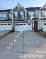 124 Sears Ln in Morrisville, NC - Building Photo