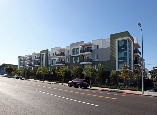 Vermont Family Apartments in Los Angeles, CA - Building Photo - Building Photo