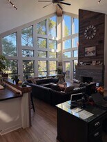 2413 Crazyhorse Pass in Austin, TX - Building Photo