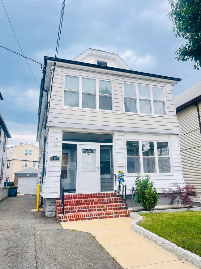 507 West End Ave