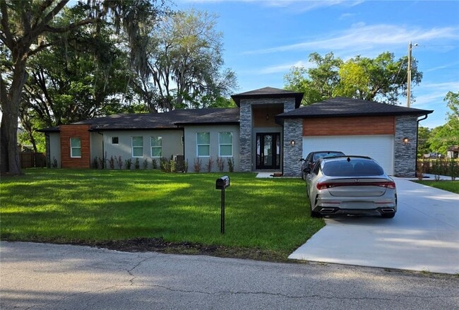 106 Lake Dr in Oviedo, FL - Building Photo - Building Photo