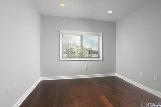 11504 Moorpark St in Los Angeles, CA - Building Photo - Building Photo