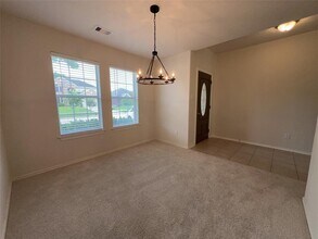 2430 Floral Ridge Dr in Spring, TX - Building Photo - Building Photo