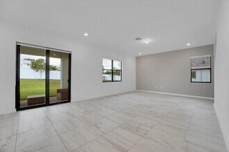 2006 NE Ocean Dunes Dr in Jensen Beach, FL - Building Photo - Building Photo