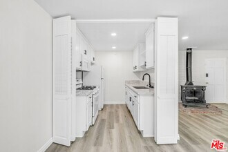 10634 Holman Ave in Los Angeles, CA - Building Photo - Building Photo