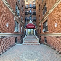 7612 Park Ave, Unit D8 in North Bergen, NJ - Building Photo
